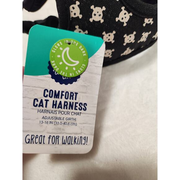 Cat harness and leash with skull and crossbones - NWT - Picture 2 of 4